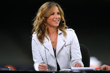 Suzy Kolber (ESPN) Age, Height, Parents, Husband, Married, Fox Sports, Salary and Net Worth