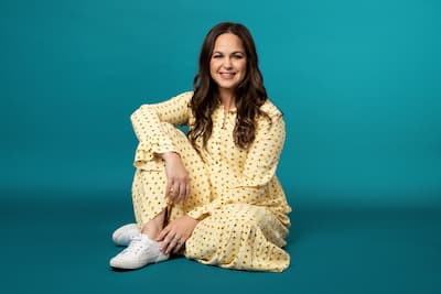 Giovanna Fletcher Wedding, Bio, Age, Parents, Brother, Husband, Strictly Come Dancing, Net Worth, Podcast, Books, and TV Shows