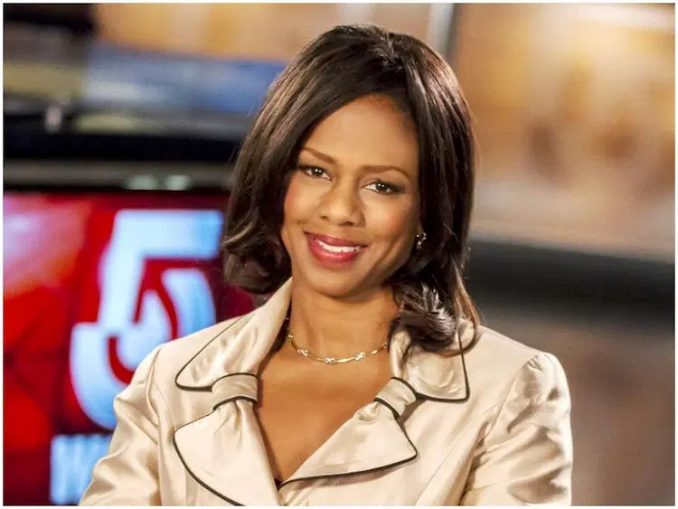 How Much Does Rhondella Richardson Earn at WCVB-TV?