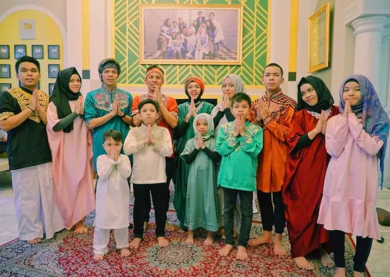 Gen Halilintar Family, All 13 Members Ages, Net Worth